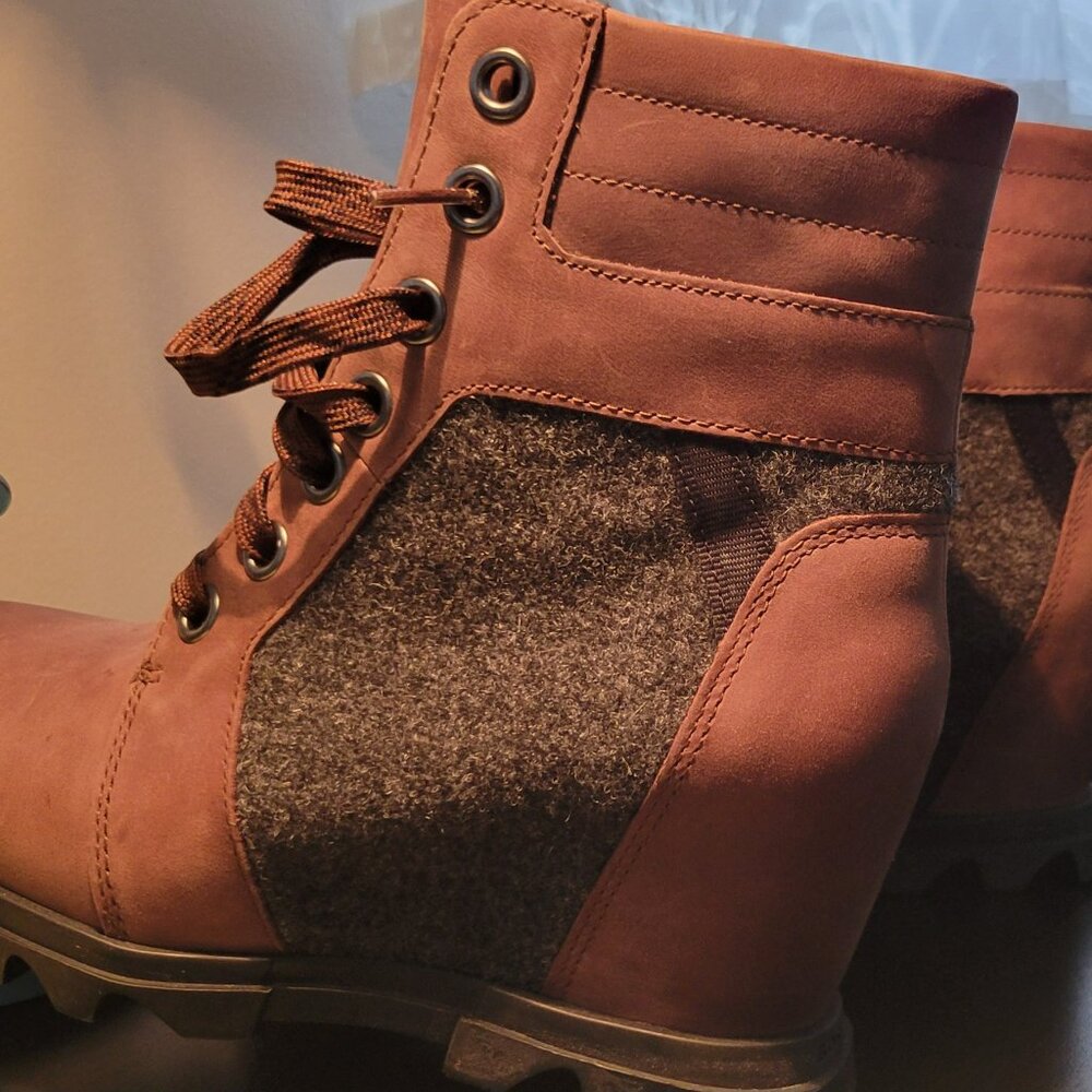 Sorel Women's Joan of Arctic Wedge III Lexie Boot — SIZE 8 - Picture 5 of 5